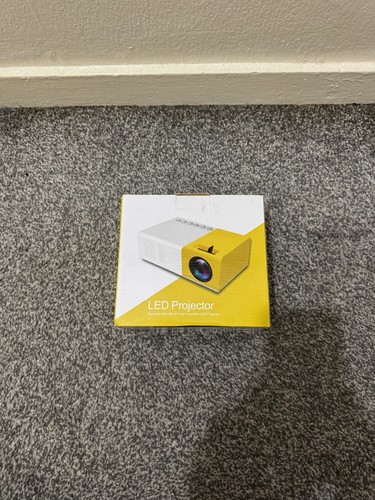 Yg300 model portable - model, projector