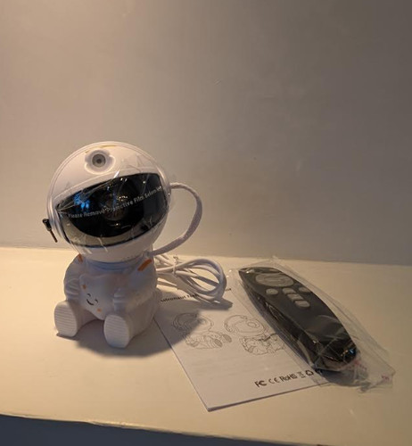 Astronaut trending mini - astronaut,